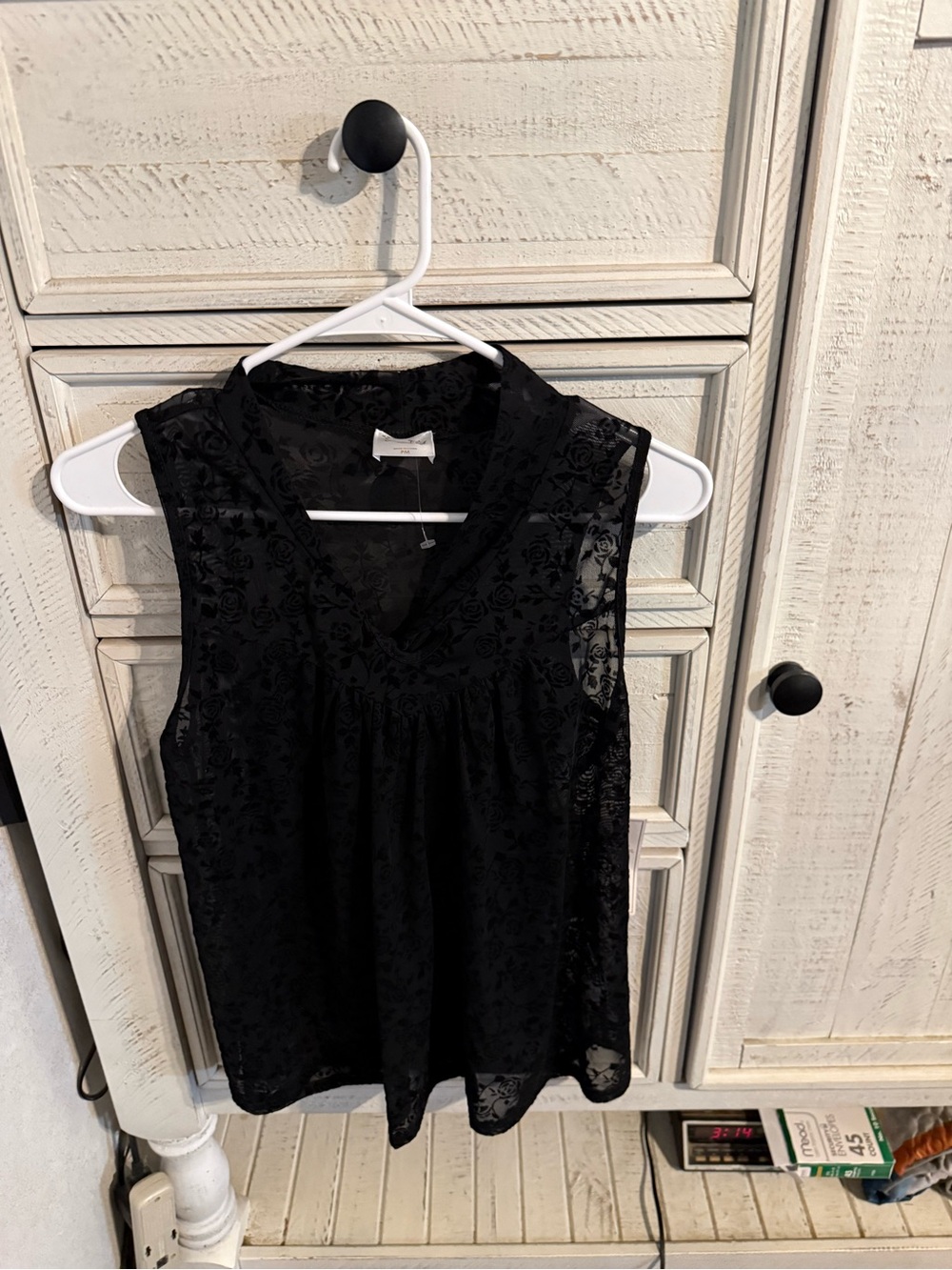 Siren Lily Black Lace V-Neck Sleeveless Camisole